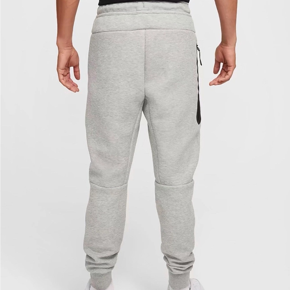 Men’s Nike Tech Fleece Slim Fit Tapered Joggers Gray CU4495-063 Size XXL NEW - Picture 2 of 6